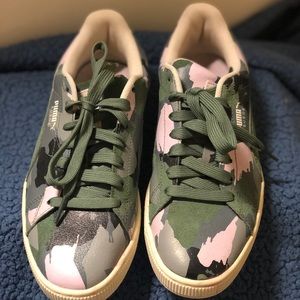 Leather/Suede Classic Camo Puma Sneakers